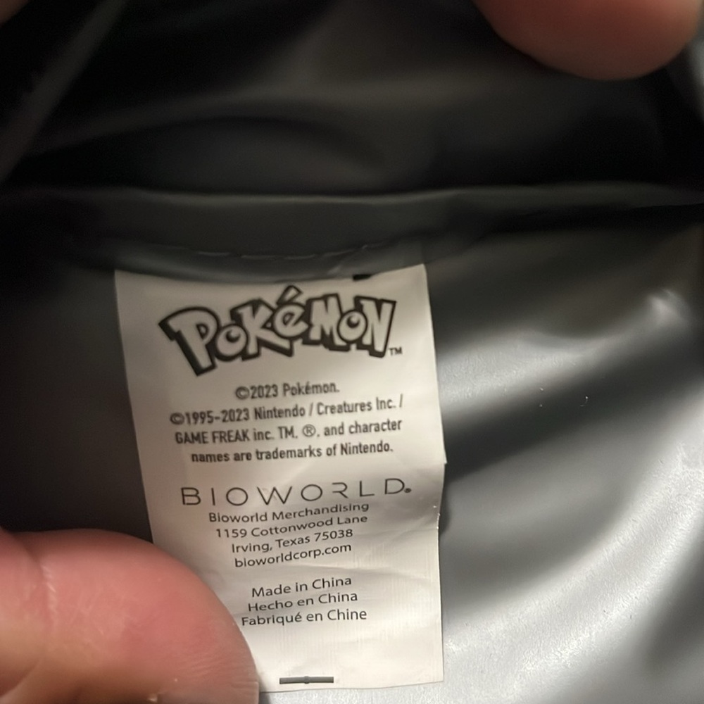 Pokemon Pikachu Insulated Lunch Bag - Black, Red, Yellow. NWOT - Picture 4 of 8